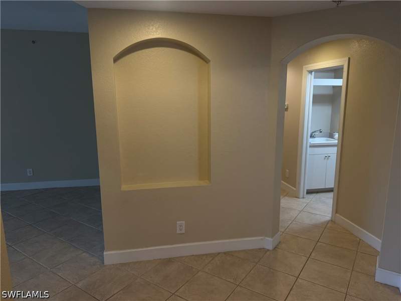 2 bedroom Condominium at 13034 Pennington Pl 101, Somerset, Fort Myers — photo 3