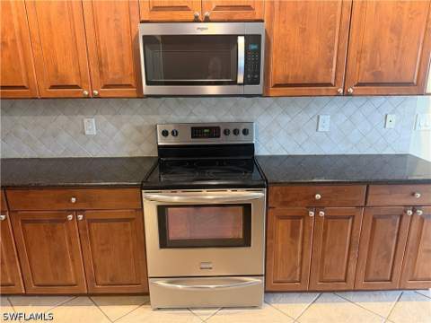 13034 Pennington Pl 101, Fort Myers FL - photo 9 of 28