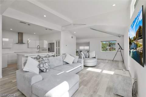 4044 62nd Ave NE, Naples FL - photo 8 of 33