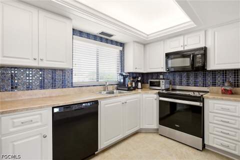 4586 Trawler Ct 303, Fort Myers FL - photo 11 of 38
