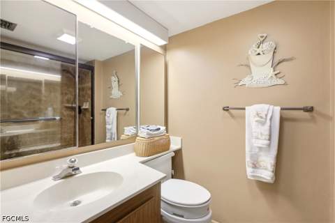 4586 Trawler Ct 303, Fort Myers FL - photo 23 of 38