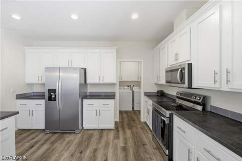 24 Red Poinciana Dr, Fort Myers FL - photo 14 of 29