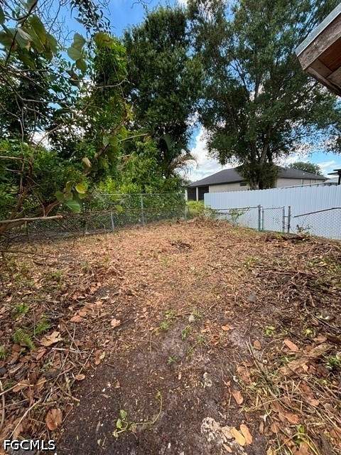 3 bedroom SingleFamilyResidence at 4108 10th St SW, Lehigh Acres, Lehigh Acres — photo 3
