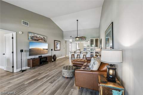 15489 Admiralty Cir 5, North Fort Myers FL - photo 12 of 37