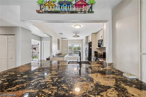 15489 Admiralty Cir 5, North Fort Myers FL - photo 14 of 37