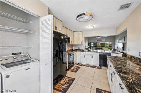 15489 Admiralty Cir 5, North Fort Myers FL - photo 16 of 37