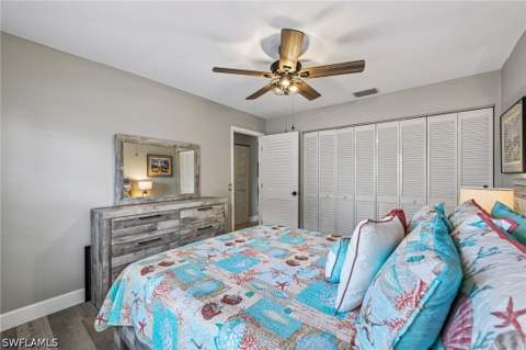 15489 Admiralty Cir 5, North Fort Myers FL - photo 22 of 37