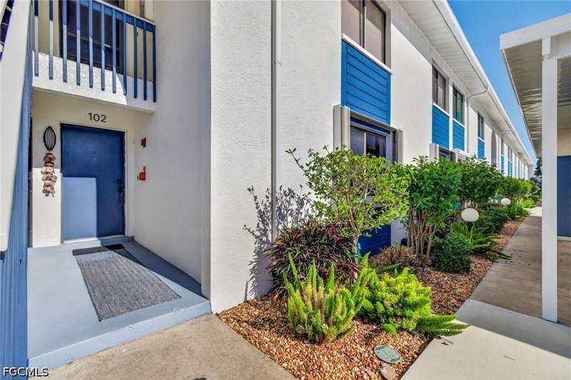 2 bedroom Condominium at 4904 Vincennes St 102, La Palapa Condo, Cape Coral — photo 2