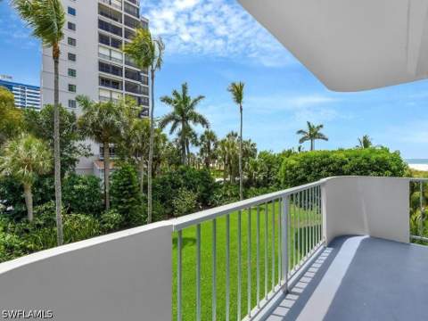 140 Seaview Ct 206S, Marco Island FL - photo 17 of 31