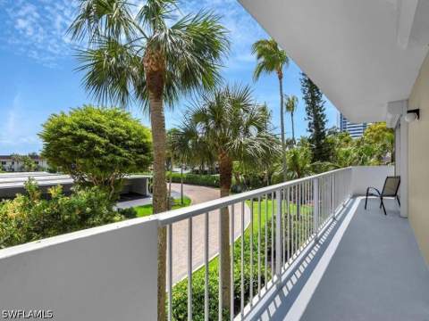 140 Seaview Ct 206S, Marco Island FL - photo 19 of 31