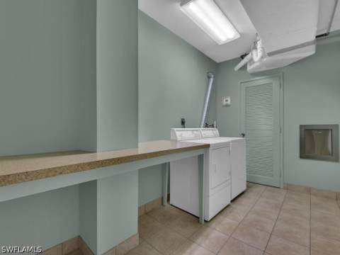 140 Seaview Ct 206S, Marco Island FL - photo 20 of 31