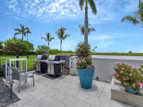 140 Seaview Ct 206S, Marco Island FL - photo 23 of 31