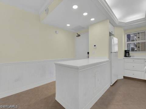 140 Seaview Ct 206S, Marco Island FL - photo 6 of 31