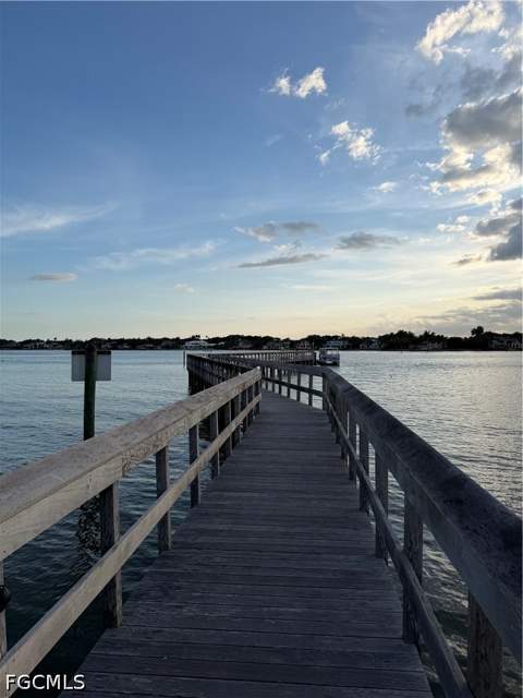 4700 Yacht Harbor Dr 622, Naples FL - photo 11 of 50