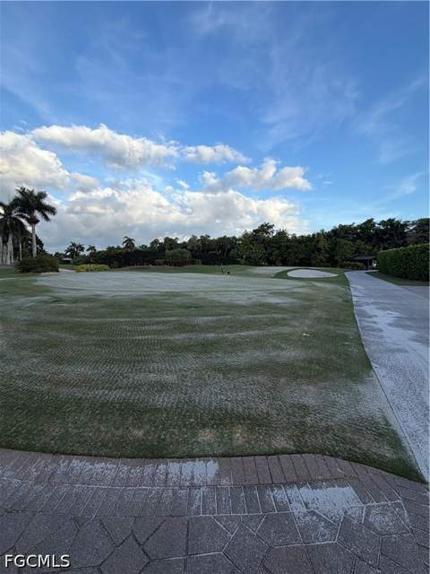 4700 Yacht Harbor Dr 622, Naples FL - photo 9 of 50