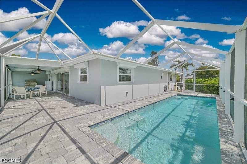 3 bedroom SingleFamilyResidence at 13511 Island Rd, River Forest, Fort Myers — photo 3