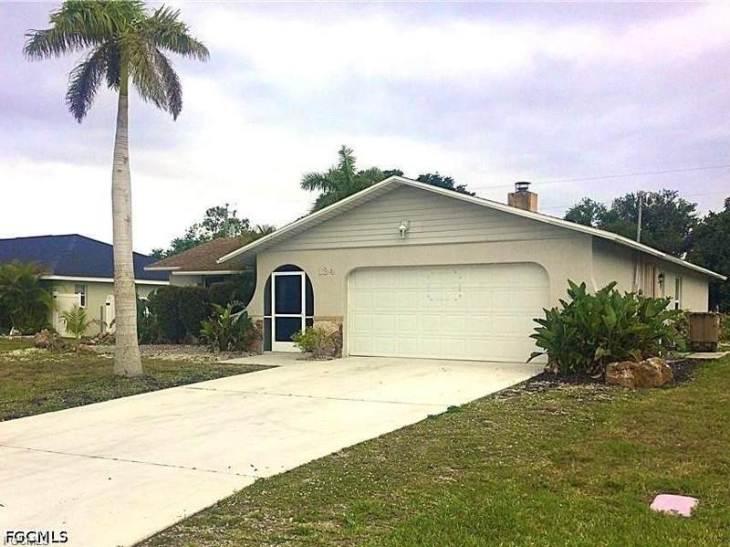 3 bedroom SingleFamilyResidence at 124 SE 31st St, Cape Coral, Cape Coral — photo 2