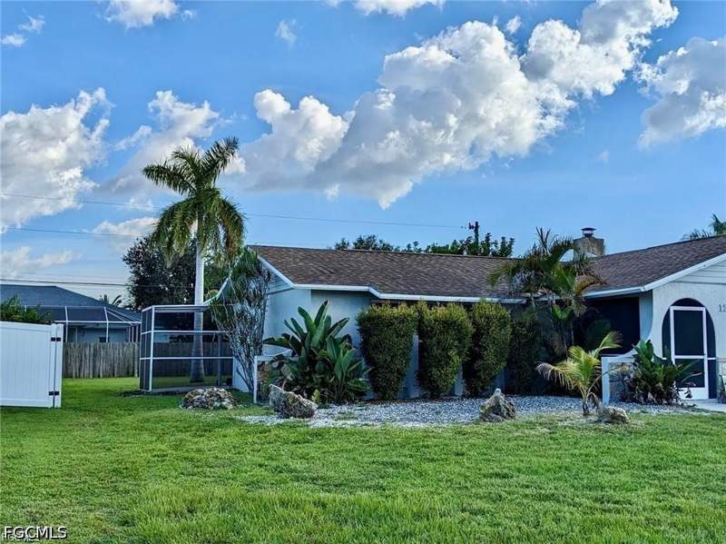 3 bedroom SingleFamilyResidence at 124 SE 31st St, Cape Coral, Cape Coral — photo 4