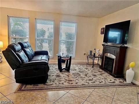 124 SE 31st St, Cape Coral FL - photo 8 of 49