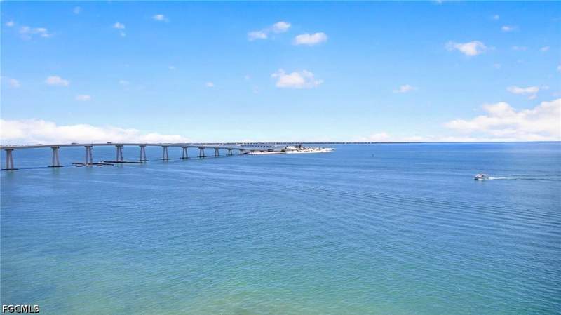 2 bedroom Condominium at 15011 Punta Rassa Rd 803, Punta Rassa, Fort Myers — photo 3