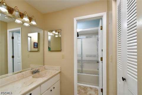 10572 Quincy Ct, Lehigh Acres FL - photo 11 of 33
