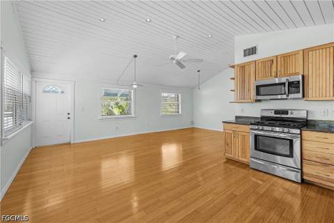 10545 Habitat Trl, Bokeelia FL - photo 7 of 48