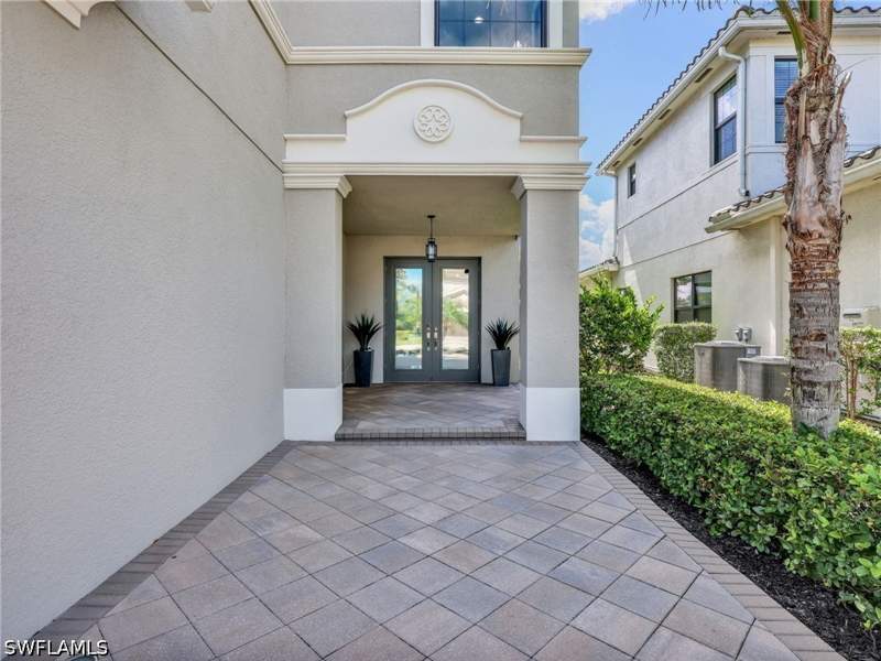 6 bedroom SingleFamilyResidence at 4716 Kensington CIR, STONECREEK, Naples — photo 2