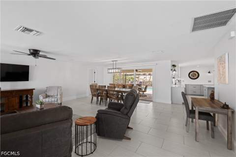 5215 Pelican Blvd, Cape Coral FL - photo 7 of 50