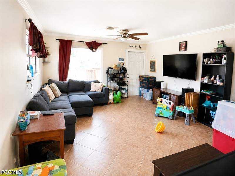 4 bedroom SingleFamilyResidence at 3605 40th St SW, Lehigh Acres, Lehigh Acres — photo 2