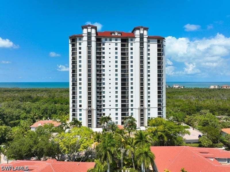 3 bedroom Condominium at 7225 Pelican Bay Blvd 203, Coronado, Naples — photo 2