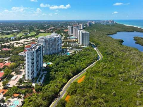 7225 Pelican Bay Blvd 203, Naples FL - photo 21 of 29