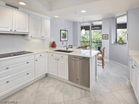 7225 Pelican Bay Blvd 203, Naples FL - photo 8 of 29