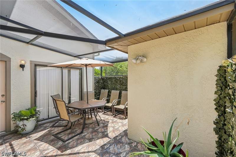 2 bedroom Townhouse at 13345 Broadhurst Loop, Cypress Lake Estates, Fort Myers — photo 4