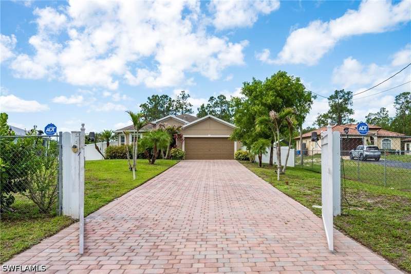 3 bedroom SingleFamilyResidence at 3582 45th Ave NE, Golden Gate Estates, Naples — photo 2