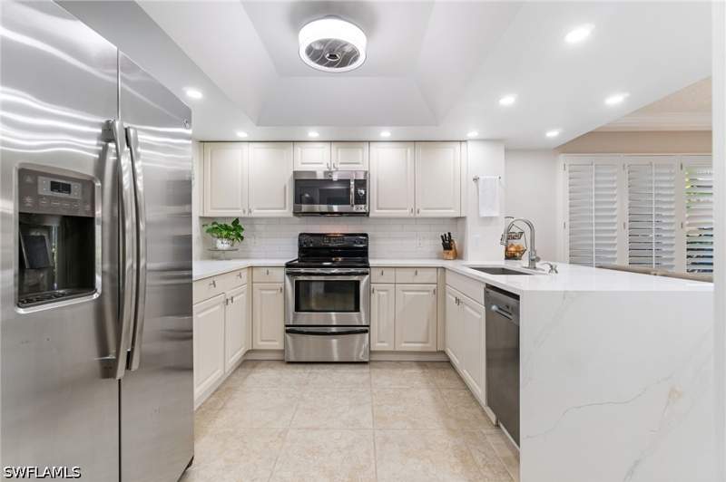 2 bedroom Condominium at 1526 Oyster Catcher Pt 1526A, Naples Bath And Tennis Club, Naples — photo 4