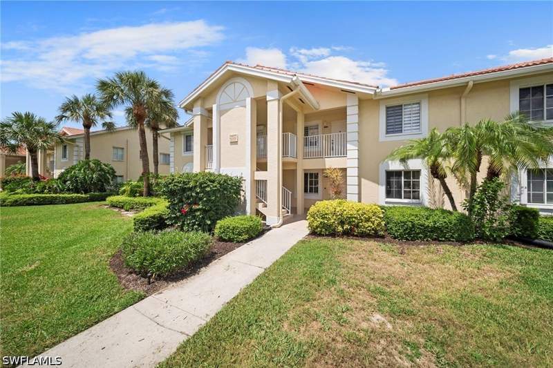 2 bedroom Condominium at 7761 Jewel Ln 102, Villages At Emerald Lakes, Naples — photo 3