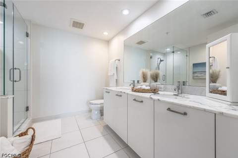 3000 Oasis Grand Blvd 1705, Fort Myers FL - photo 13 of 32