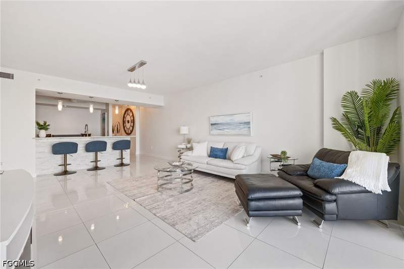 2 bedroom Condominium at 3000 Oasis Grand Blvd 1705, Oasis, Fort Myers — photo 3