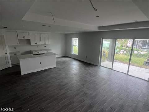 2406 Bay Plz, Lehigh Acres FL - photo 6 of 12