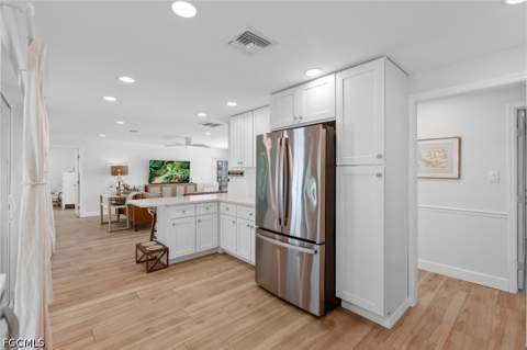9428 Moonlight Dr, Sanibel FL - photo 11 of 41
