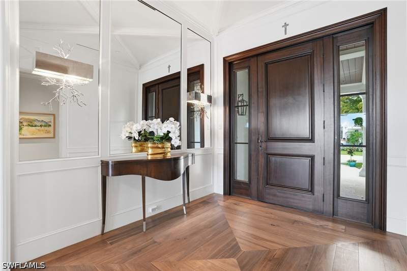 4 bedroom SingleFamilyResidence at 1870 4th St S, Aqualane Shores, Naples — photo 5
