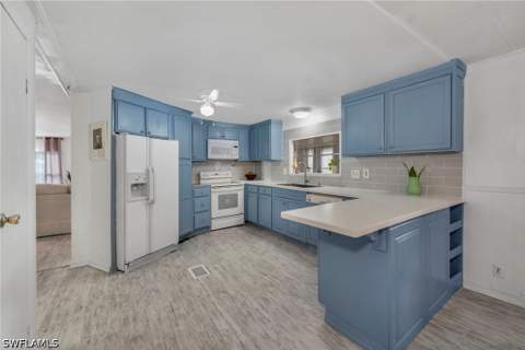 26049 Princess Ln, Bonita Springs FL - photo 8 of 18