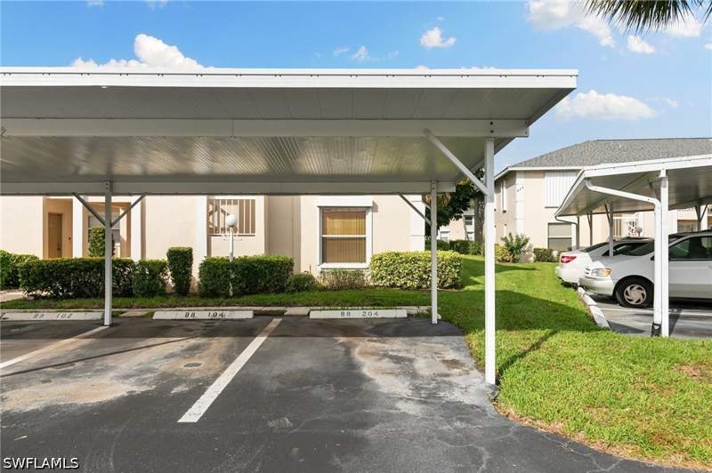 3 bedroom Condominium at 685 Squire Cir 204, Newcastle, Naples — photo 3
