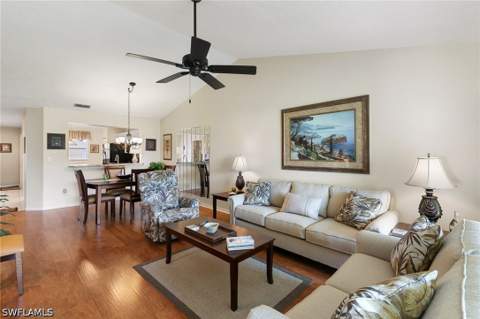 685 Squire Cir 204, Naples FL - photo 7 of 32
