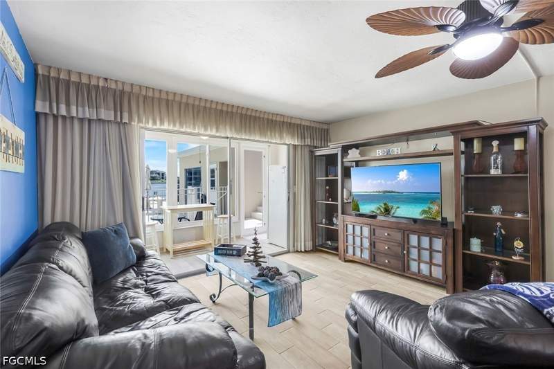 2 bedroom Condominium at 1714 Bikini Ct 103, Coral Cay Condo, Cape Coral — photo 3
