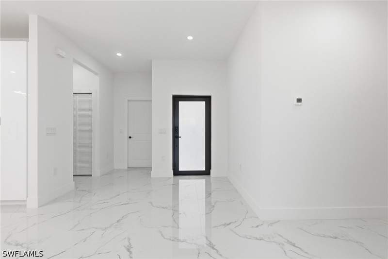 3 bedroom SingleFamilyResidence at 161 Blackstone Dr, Mirror Lakes, Fort Myers — photo 3