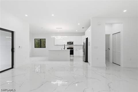 161 Blackstone Dr, Fort Myers FL - photo 9 of 25