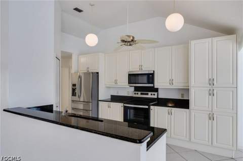 13376 Journeys End, Fort Myers FL - photo 9 of 37