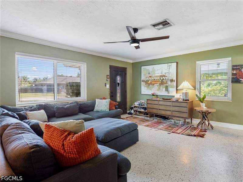 2 bedroom SingleFamilyResidence at 5521 Shaddelee Ln W, Del Portal, Fort Myers — photo 5