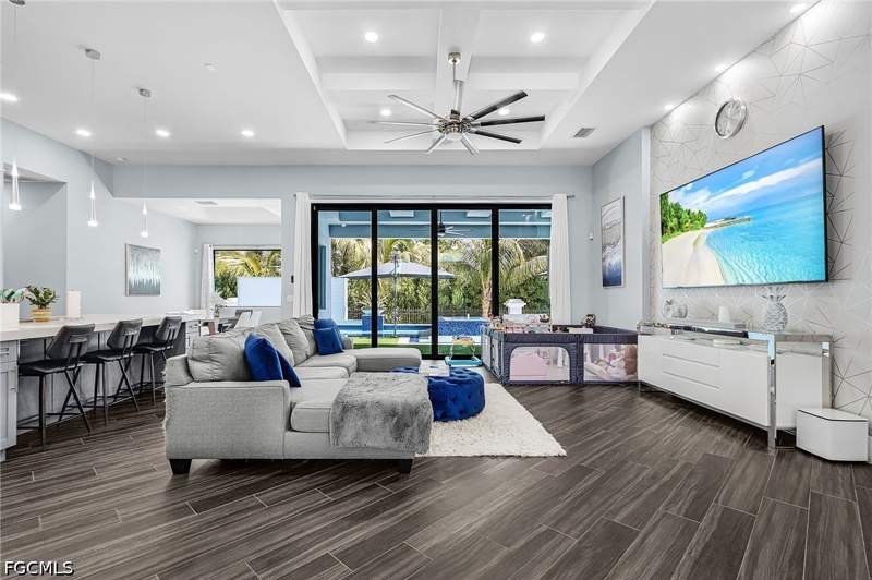 3 bedroom SingleFamilyResidence at 8800 Woodgate Manor Ct, Woodgate Estates, Fort Myers — photo 5